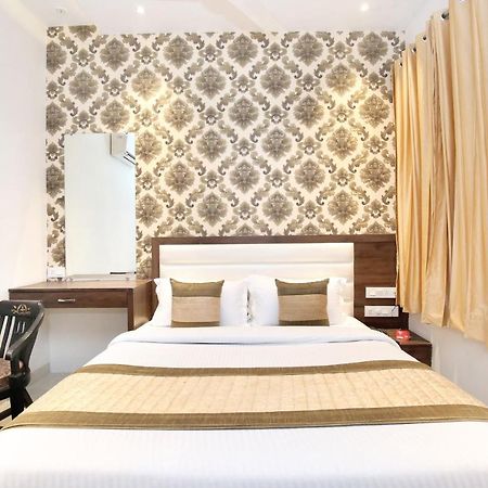 Oyo 11680 Hotel Grand Star Amritsar Exterior photo