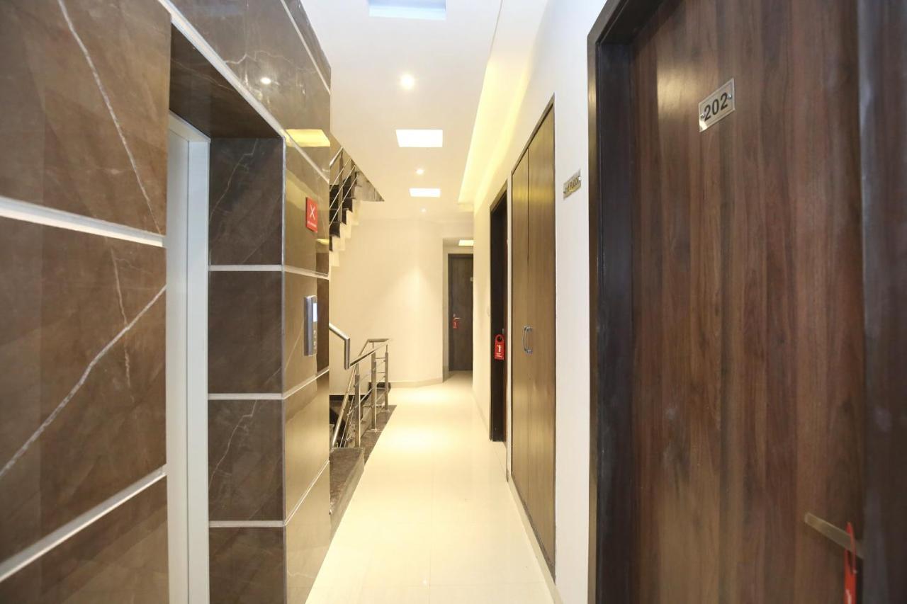 Oyo 11680 Hotel Grand Star Amritsar Exterior photo