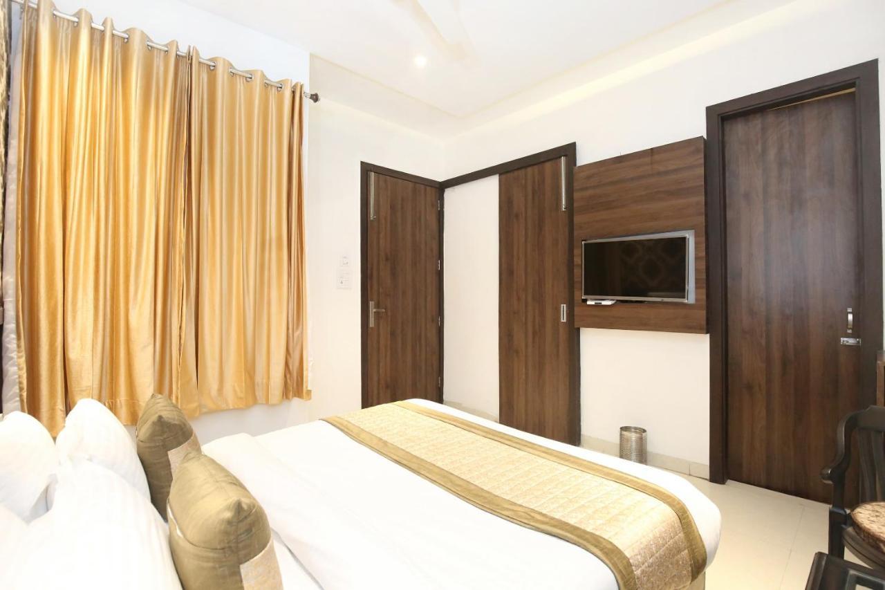 Oyo 11680 Hotel Grand Star Amritsar Exterior photo